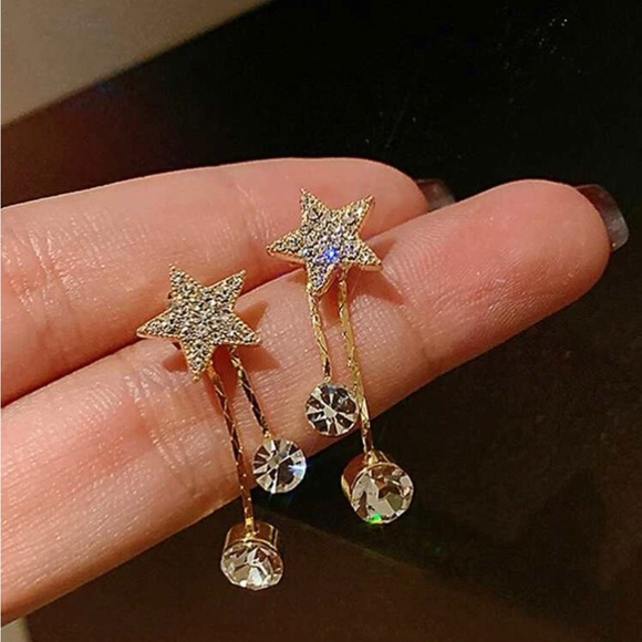Cute star drop earrings - Picture 2 of 3